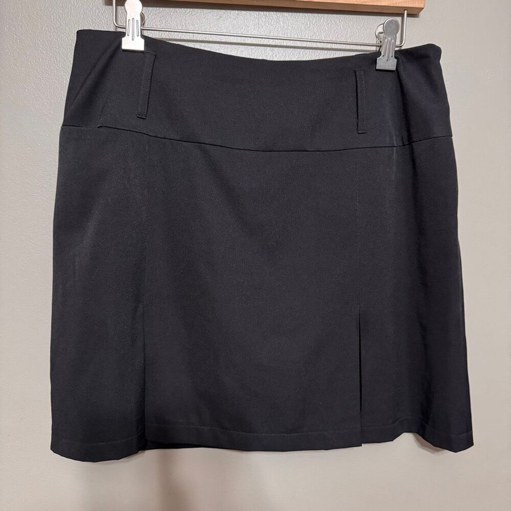 Golftini women’s black golf skirt with built in shorts size 10